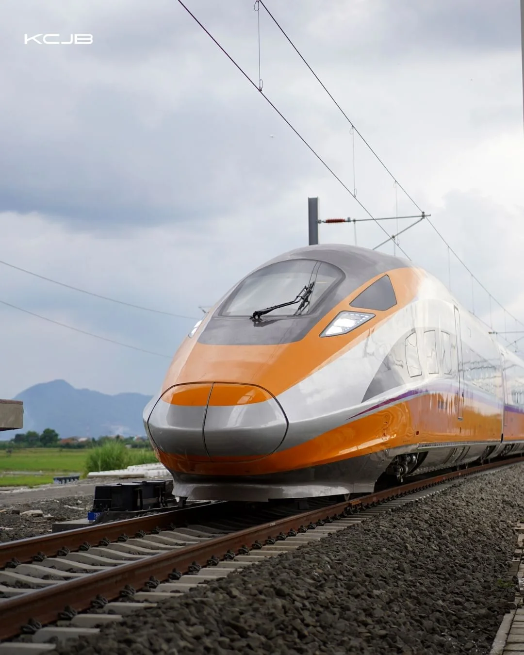 Ini Syarat Naik Kereta Api Cepat Gratis Jakarta Bandung selama 3 Bulan, Buruan cek!
