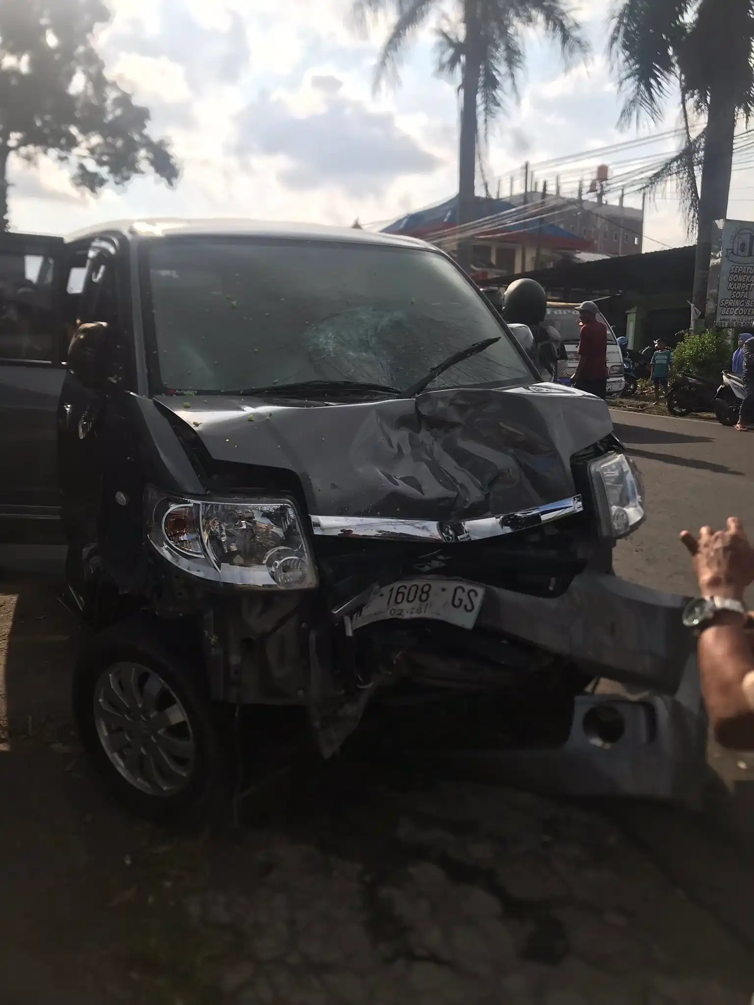 Kronologi Kecelakaan APV vs Sepeda Motor di Pakis, 2 Meninggal Dunia