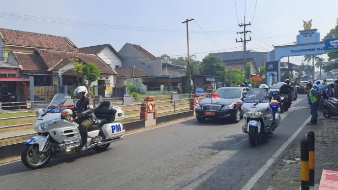 Korban Tragedi Kanjuruhan Mau Bertemu Jokowi di Malang, TNI/Polri Malah Menghalangi