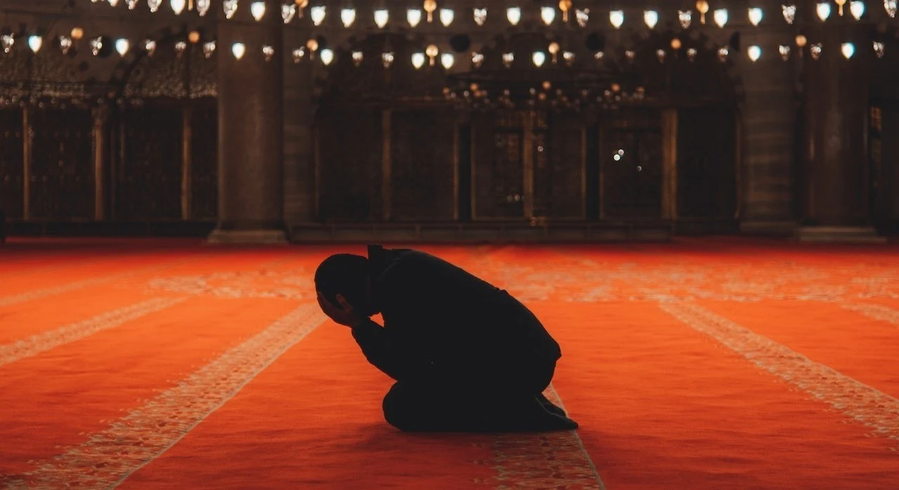Allahumma Rahmataka Arju, Fala Takilni Arab Beserta Artinya, Bisa di Copy Paste