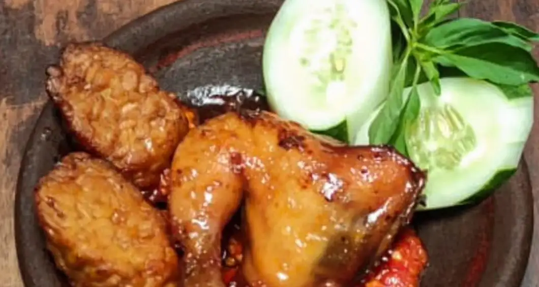 Ayam Bacem Mantap Jaya di Malang, Solusi Makan Kenyang dan Ketagihan Lur!