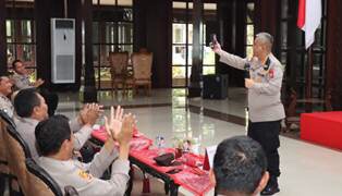 Polda Jatim Dorong Ratusan Bhabinkamtibmas Polres Malang untuk Tingkatkan Satkamling