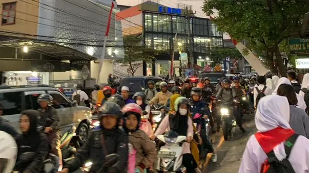 Lur! Warga Malang Jangan Lewat Jalan ini Dulu Agar Tidak Kejebak Macet Bubabaran Ospek UB