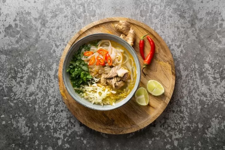 TOP 3 Warung Soto Legendaris di Malang, Sensasi Kuah Segar dan Daging Super Enak
