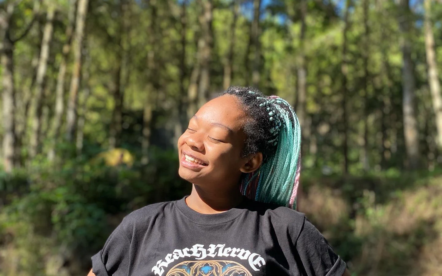 Siapa Desi Afrika? Selebgram dan TikTok Star yang Sedang Viral, ini Profil dan Kehidupannya Siapa Desi Afrika? Selebgram dan TikTok Star yang Sedang Viral, ini Profil dan Kehidupannya