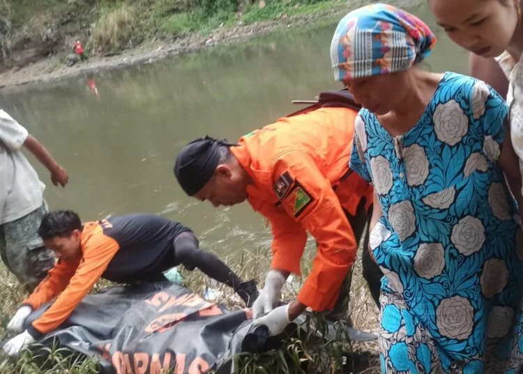 Bermain di Kali Brantas, Bocah Asal Blimbing Malang Hanyut dan Ditemukan Meninggal