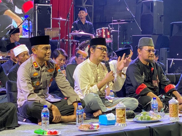Kapolres Malang Hadiri Acara Ngaji Bareng dan Tawasshulan