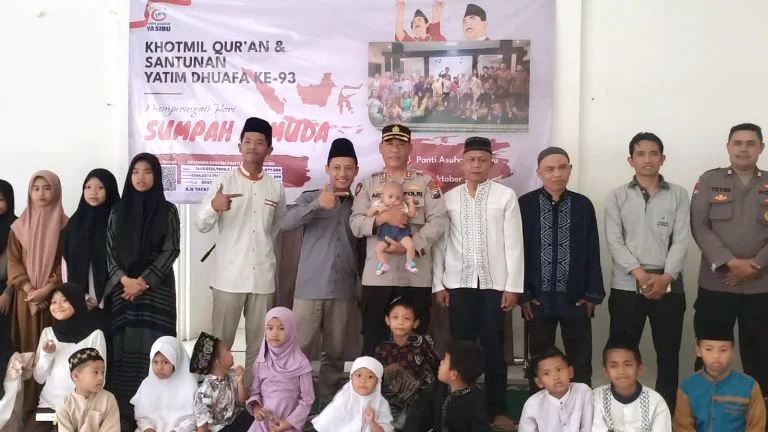 Kapolsek Kedungkandang Hadiri Khotmil Quran dan Santunan Dhuafa dalam Peringatan Hari Sumpah Pemuda