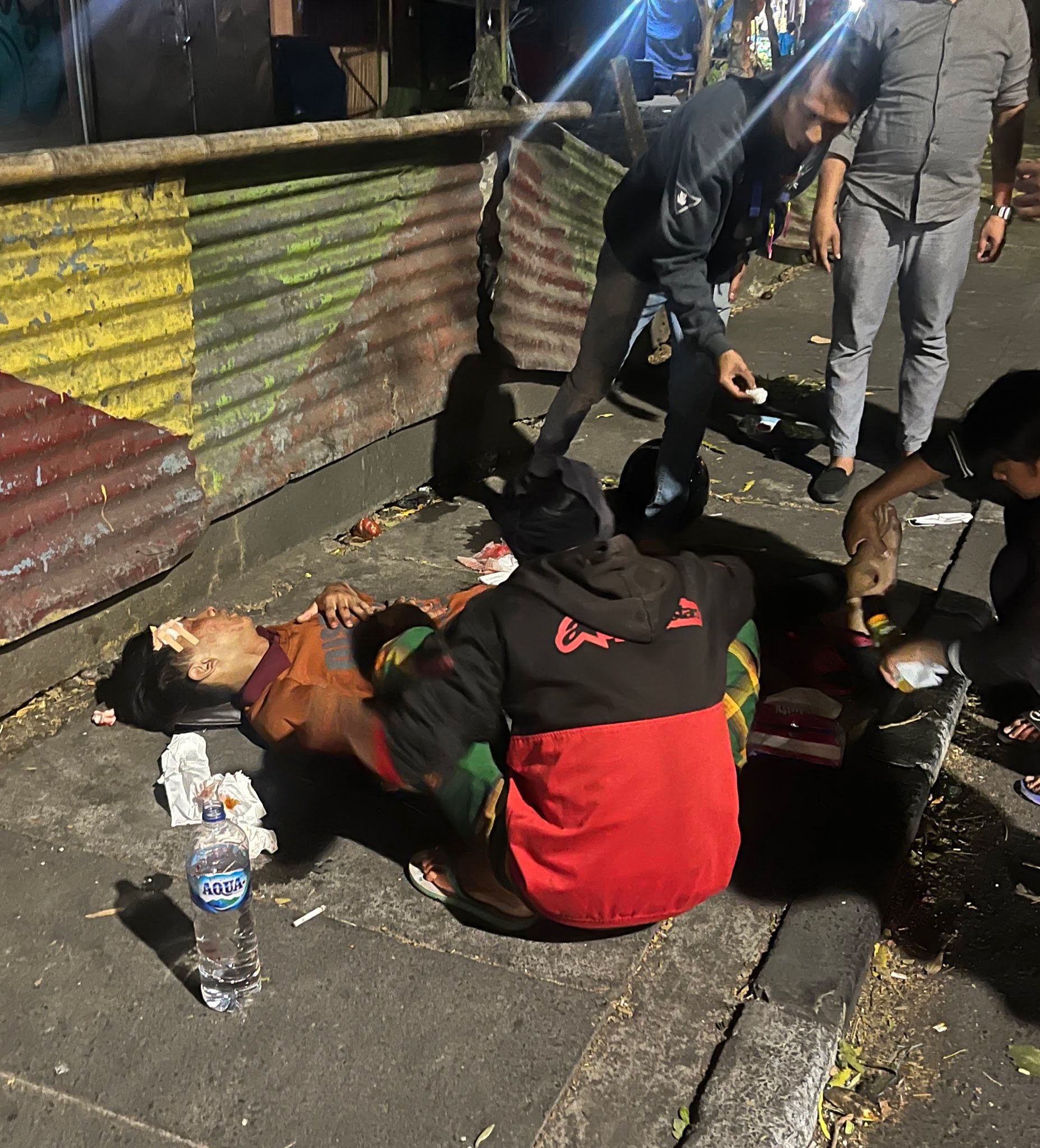 Pria Ini Jadi Korban Tabrak Lari di Depan Pasar Blimbing Kota Malang, Kijang Merah Kabur Usai Kejadian