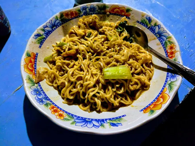 Mie Soden, Kuliner Nikmat yang Viral di Kota Batu ini Wajib Wisatawan Cicipi Biar Kangen Lagi