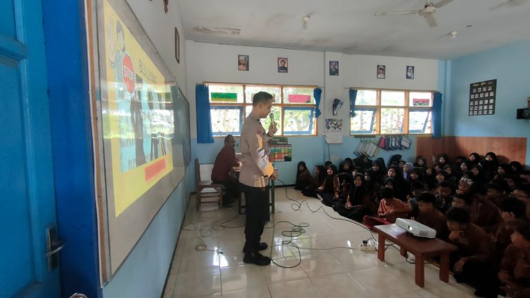 Polsek Bululawang Sosialisasi Antisipasi Bullying di SDN 1 Sukonolo