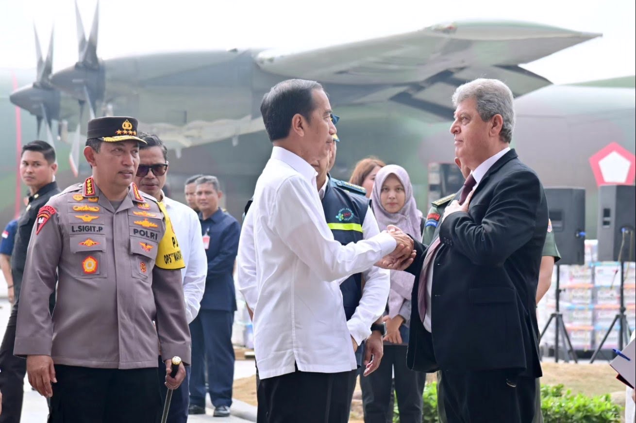 Presiden Jokowi Lepas Pengiriman Bantuan Kemanusiaan untuk Palestina dari Indonesia