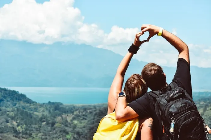 Cara Menyikapi Perbedaan Love Language dalam Menjalin Hubungan dengan Pasangan