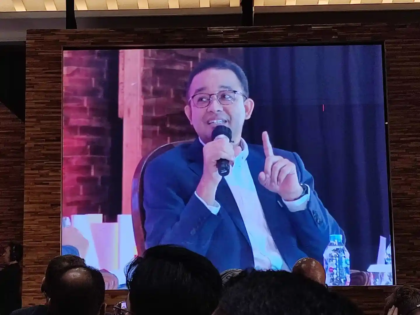 Anies Baswedan Dialog Santai dengan Penyandang Disabilitas, Ungkap Visi-Misi Terkait Kesejahteraan