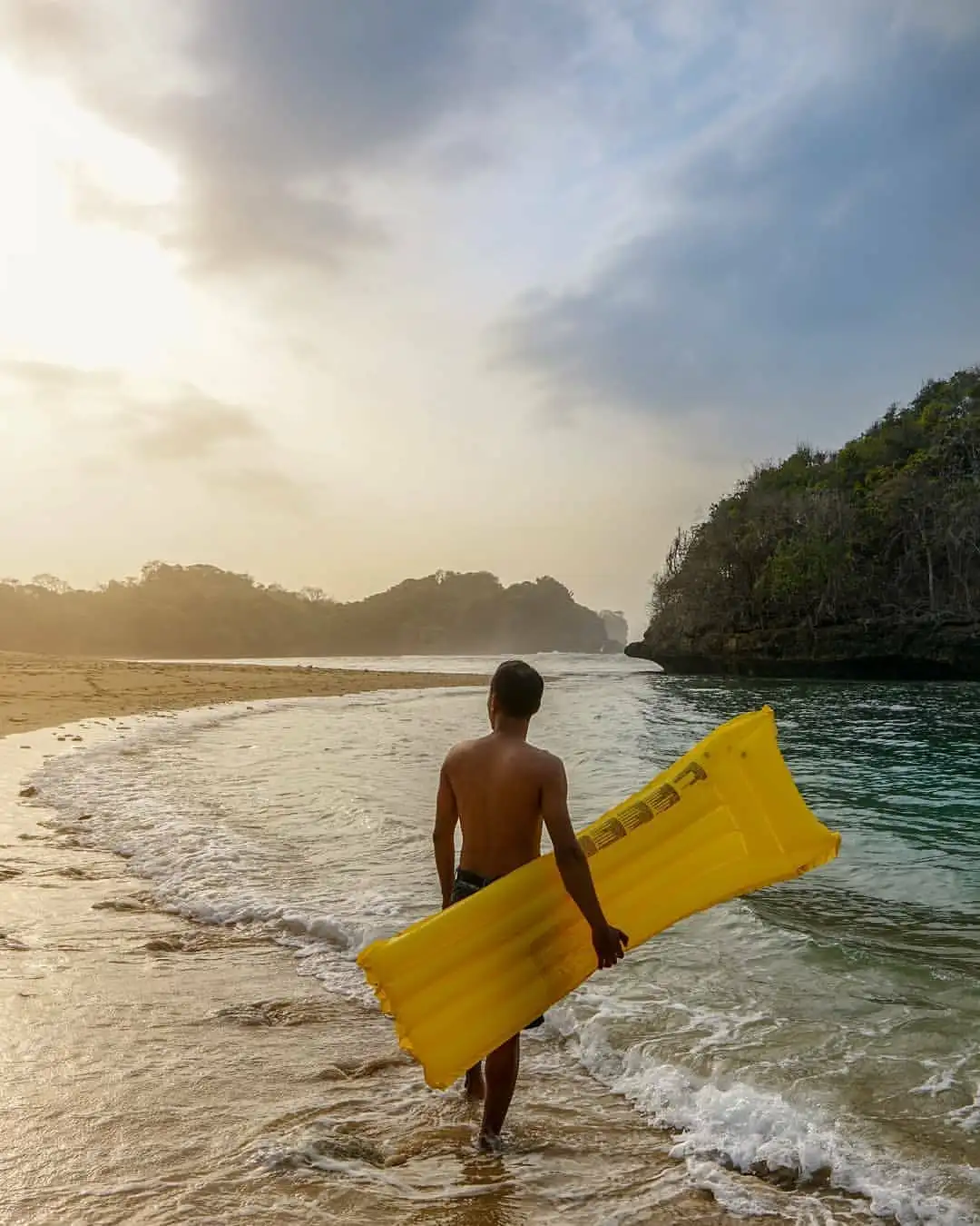 Ini Dia Lokasi Spot Sunset Terbaik di Malang Raya: Menyaksikan Keindahan Alam yang Memesona