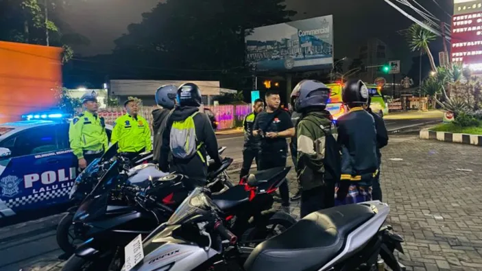 Patroli Blue Light Polresta Malang Kota Tindak 138 Kendaraan Bermotor Roda Dua