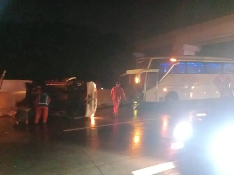 Kecelakaan Lalu Lintas di Jalan Tol Malang-Pandaan: Mobil Terguling, Tidak Ada Korban Jiwa