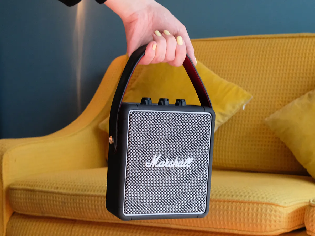 6 Rekomendasi Speaker Portabel Tahan Lama untuk Pengalaman Audio Terbaik, BASS Mantab!