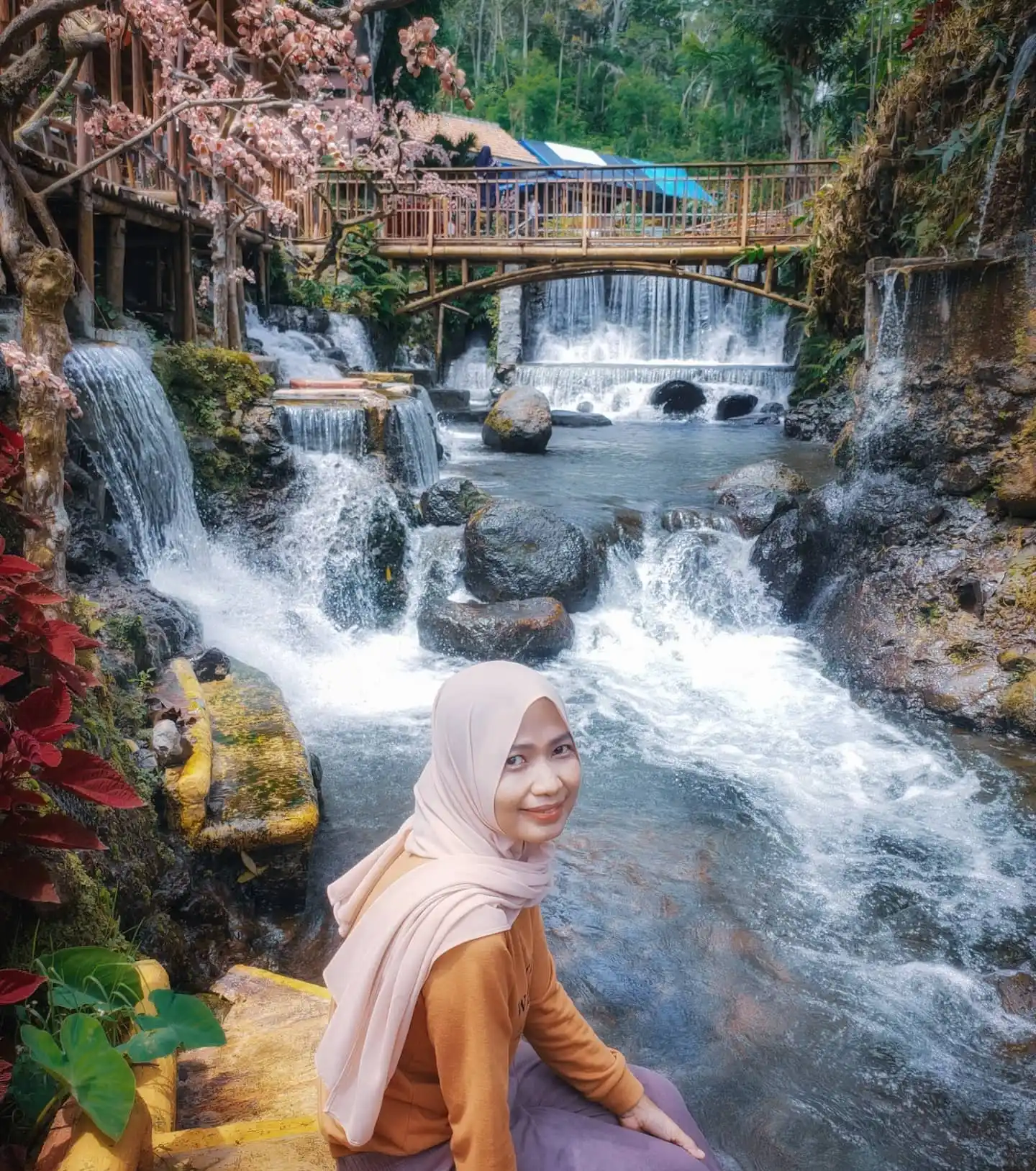 Menyegarkan Pikiran di Tanaka Waterfall, Pesona Wisata Alam Jepang di Tengah Kabupaten Malang