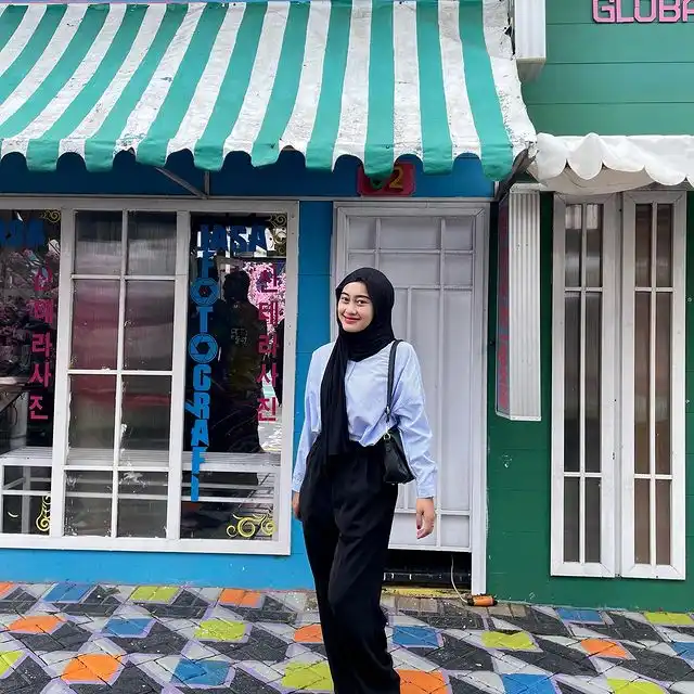 Ada di Pujon Nih!, HTM Cuma Rp 30 Ribu, Kamu Bisa lihat Korea, Belanda dan Nyoba 15 Wahana Permainan di Flora Wisata San Terra Malang