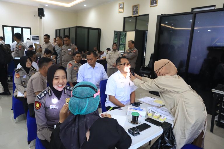 Kepolisian Resor Malang Gelar Pemeriksaan Kesehatan Berkala Menjelang Pemilu 2024