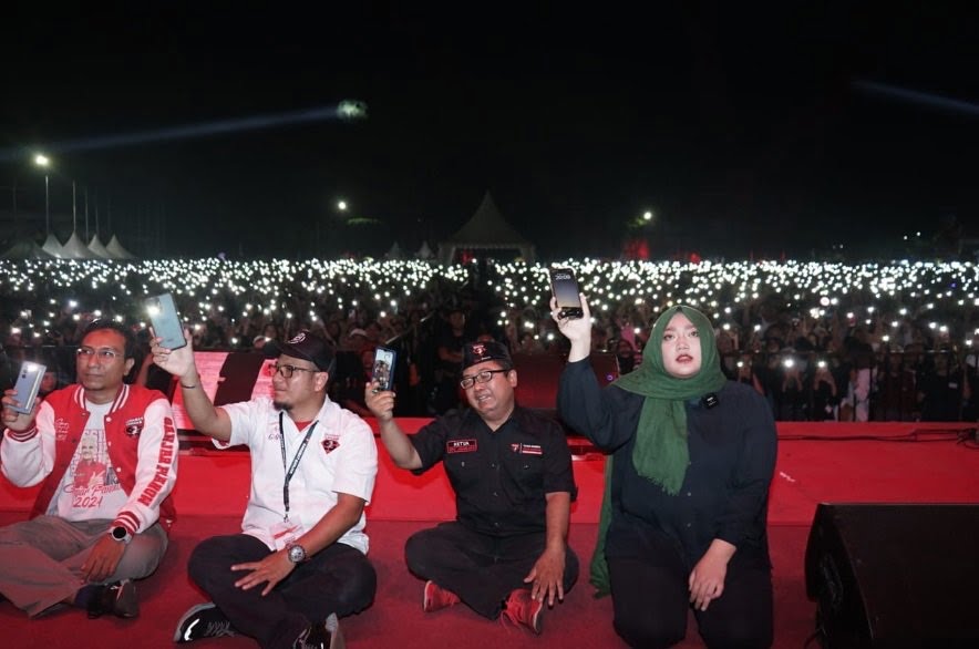 Pesta Rakyat Ganjar-Mahfud: Asandra Salsabila Pererat Hubungan dengan Warga Kota Malang