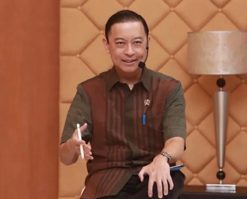 Siapa Tom Lembong? Figur Ekonomi yang Kembali Jadi Sorotan Usai Debat Cawapres Keempat