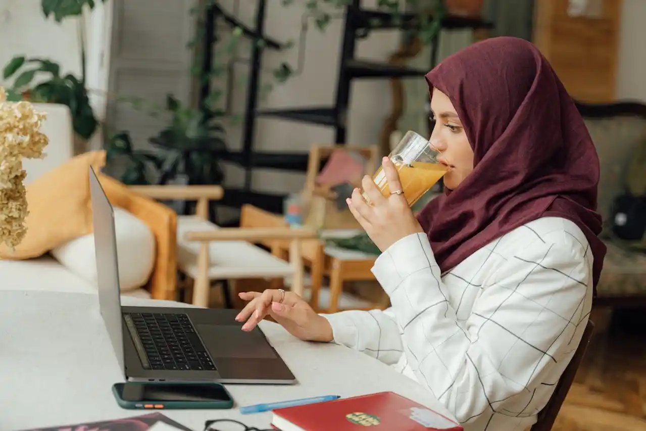 Doa Allahuma Bariklana Fi Rojaba wa Sya’bana Menyambut Malam 1 Rajab 1445 H, Lengkap Latin, Arab dan Artinya