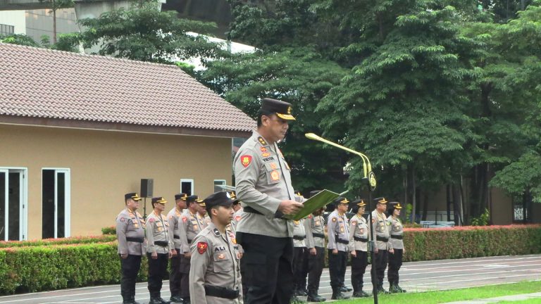 Polri Melaksanakan Upacara Peringatan Hari Kesadaran Nasional di Jakarta Selatan