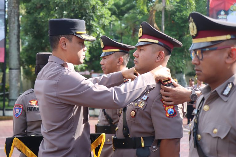 Kapolres Malang Pimpin Serah Terima Jabatan, Tunjukkan Komitmen Tingkatkan Kinerja Polres