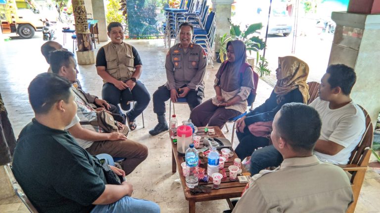Kepolisian Resor Malang Intensifkan Kegiatan Jumat Curhat untuk Mempererat Hubungan dengan Masyarakat