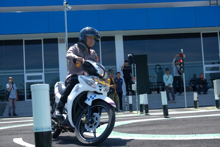 Polres Malang Meluncurkan Kantor Satpas Prototype untuk Pelayanan Prima kepada Masyarakat