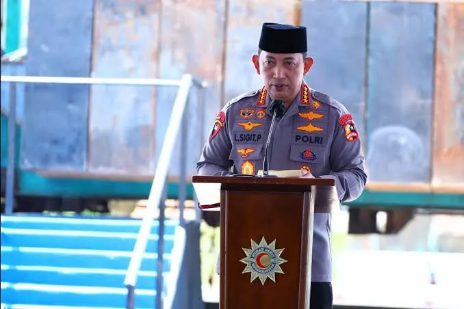 Kapolri Listyo Sigit Prabowo Mengucapkan Selamat Isra Mi'raj 1445 H/2024: Jalankan Tugas dengan Tingkatkan Keimanan