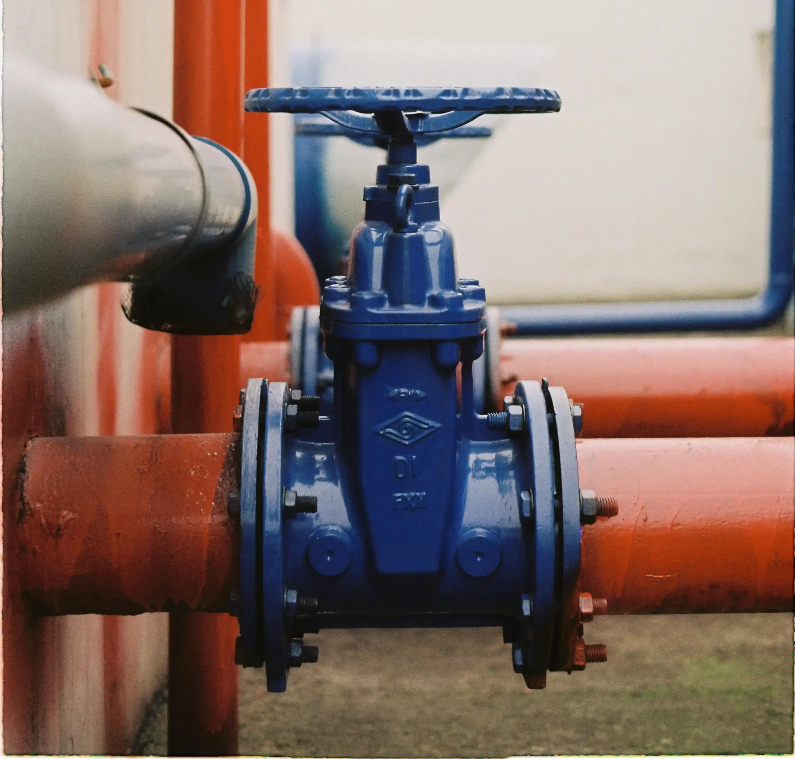 Supplier Valve di Indonesia: Manfaat dan Pentingnya dalam Mengatur Aliran Fluida