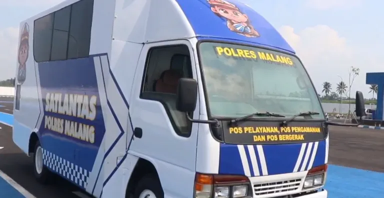 Polres Malang Menghadirkan “Pos Polisi Bergerak” untuk Layanan Dekat selama Operasi Ketupat Semeru 2024