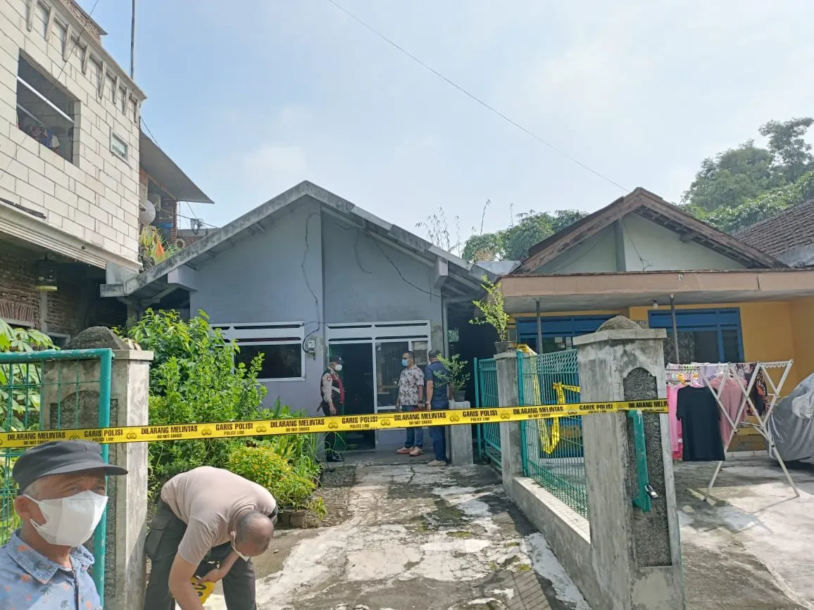 Penemuan Mayat di Perumahan Puri Kendedes Singosari, Kondisi Sudah Membusuk!