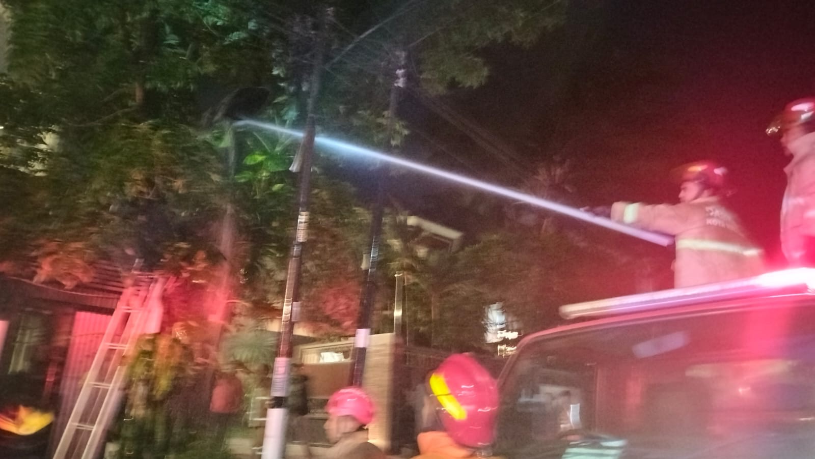 Kebakaran di Restoran Javanine Kota Malang, Diduga Akibat Exhaust Dapur