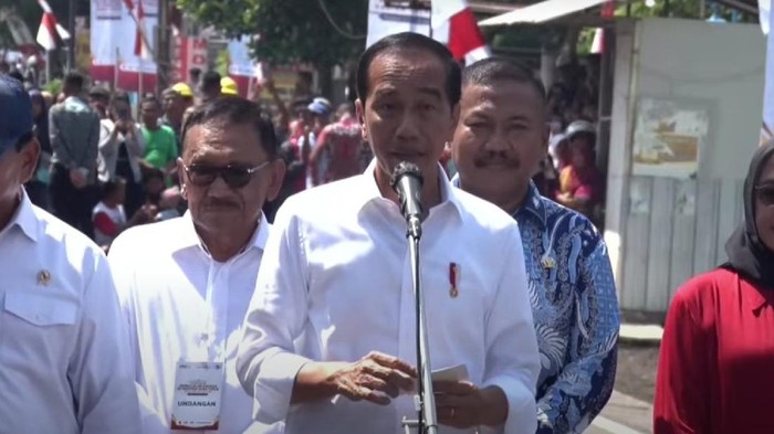 Presiden Jokowi Resmikan Inpres Jalan Daerah Provinsi Jatim di Madiun