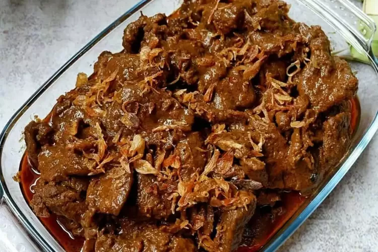 Lebaran Lebih Meriah dengan Semur Daging Sapi: Resep Lezat yang Patut Dicoba!