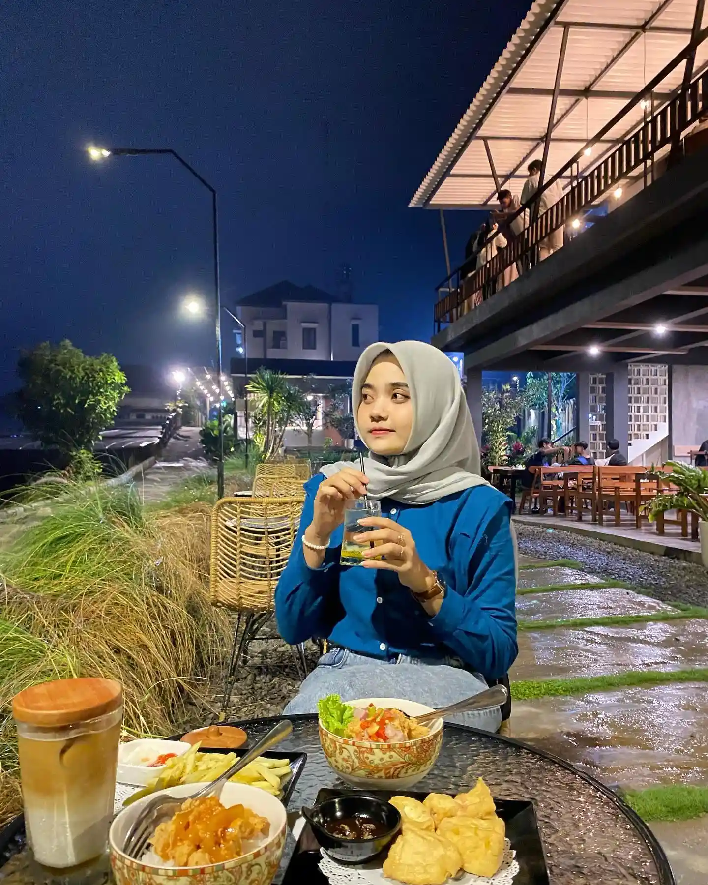 Cafe Rumagunung, Cafe Untuk Berkumpul dengan Pemandangan Kece di Kota Batu: Info Harga Menu dan Jam Buka