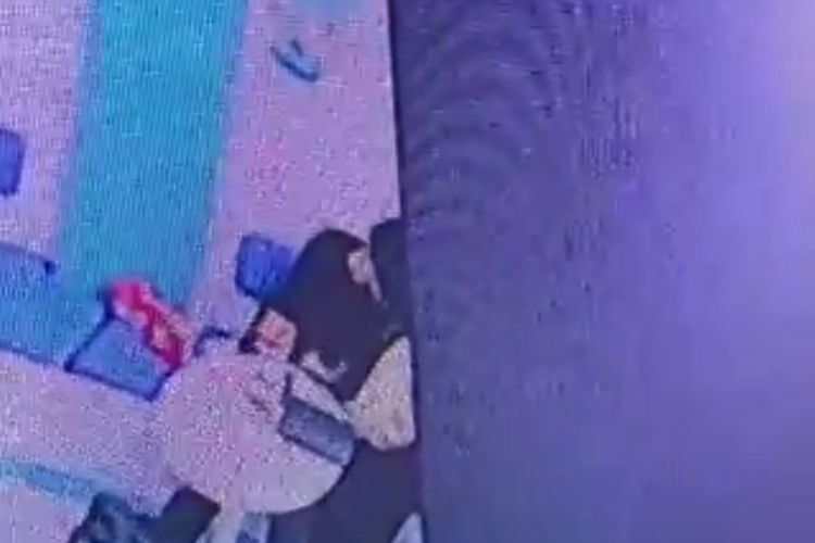 Pelaku Mesum di Kedai Es Krim Jl Gajayana Kota Malang Diburu Polisi