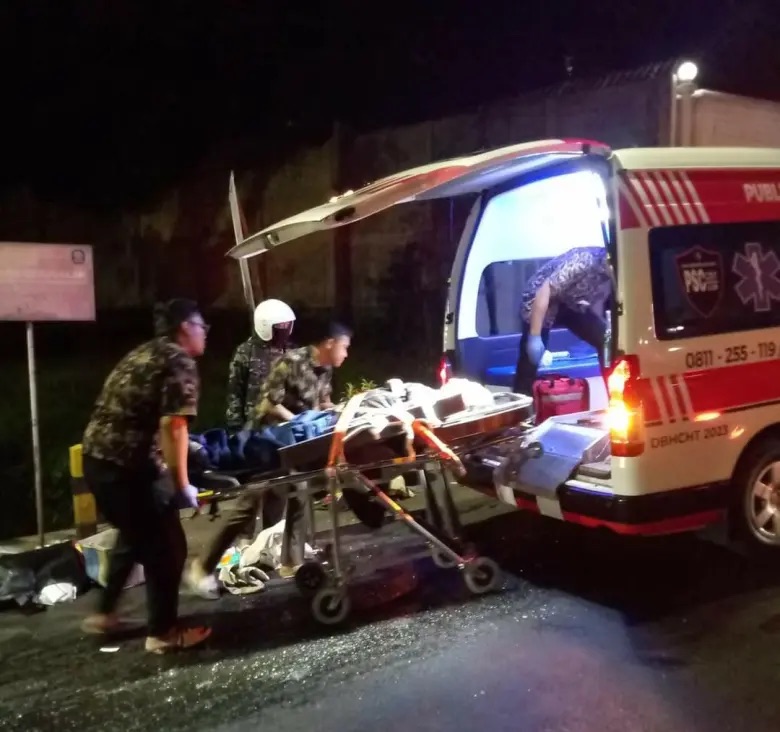 Pasutri Lansia Terluka Parah dalam Kecelakaan Tunggal di Batu