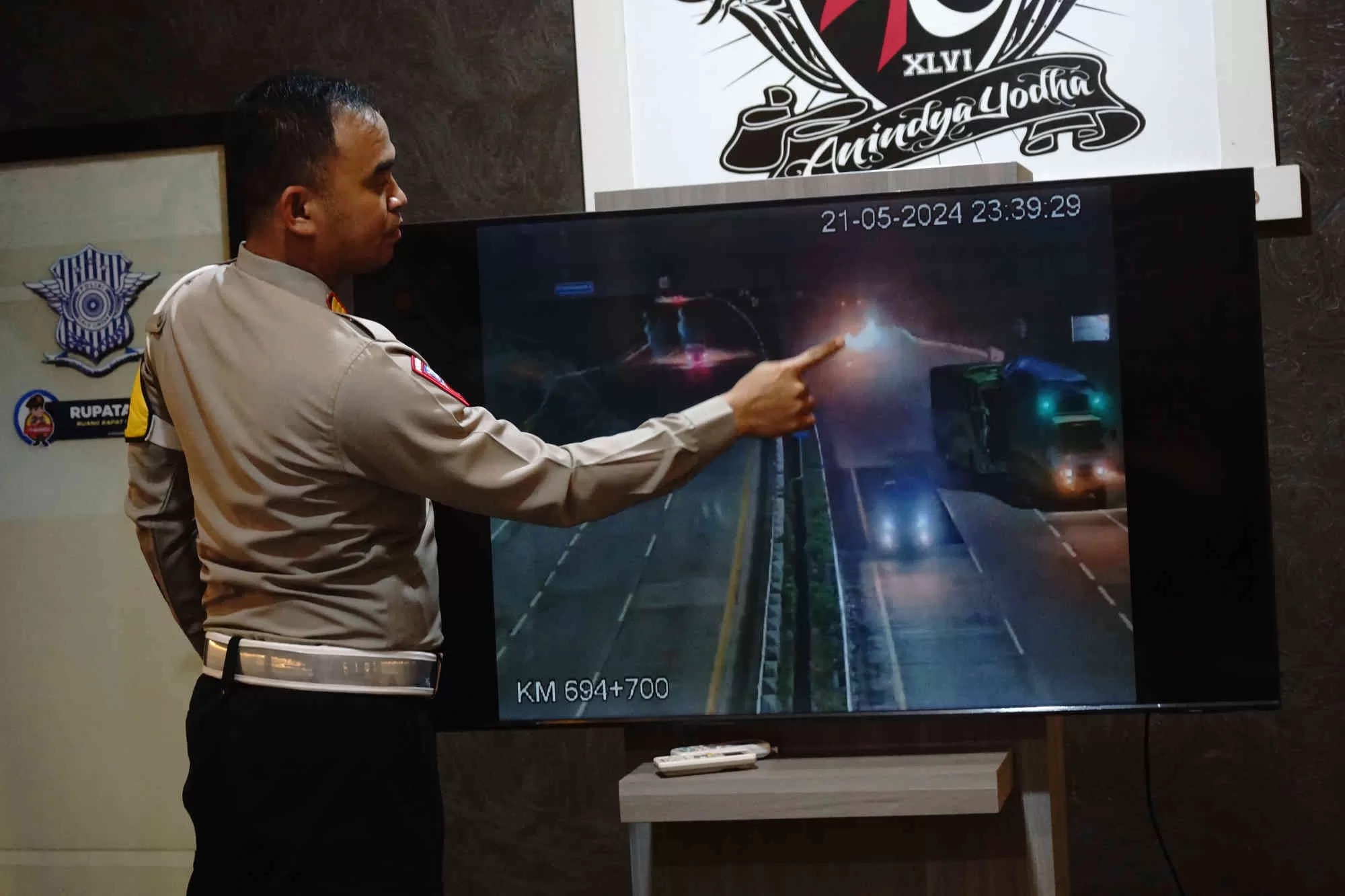 Yanto, Sopir Bus Pariwisata, Jadi Tersangka Kecelakaan di Tol Jombang-Mojokerto