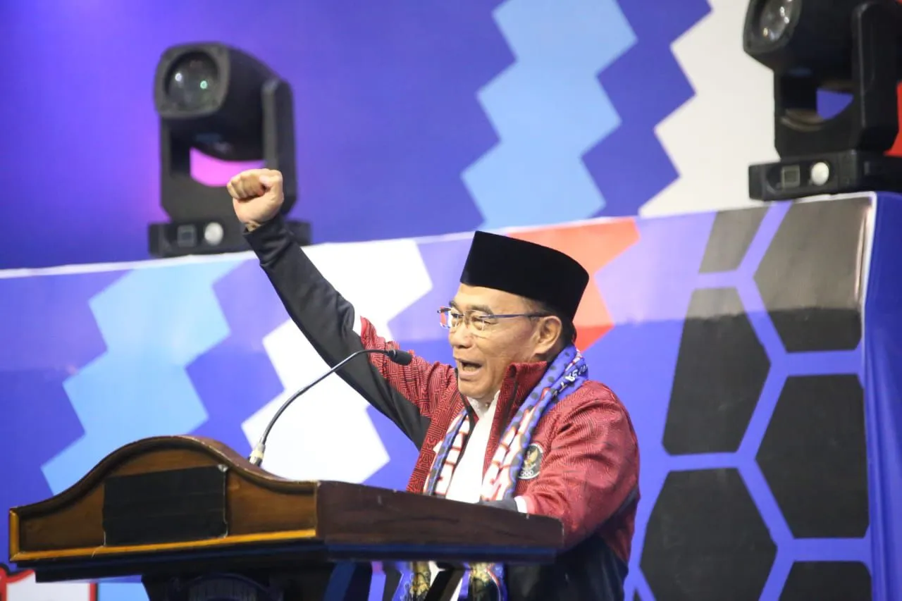 Menko PMK Muhadjir Effendy Apresiasi Pembentukan “Aremania Utas” dalam Munas di Malang