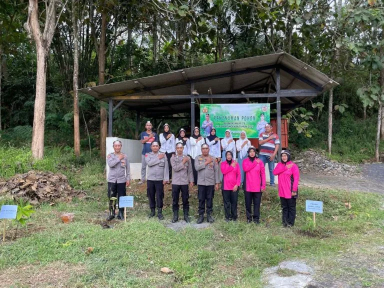 Kegiatan Sosial Polres Malang dalam Rangka Hari Bhayangkara ke-78: Upaya Nyata Mendukung Pelestarian Lingkungan
