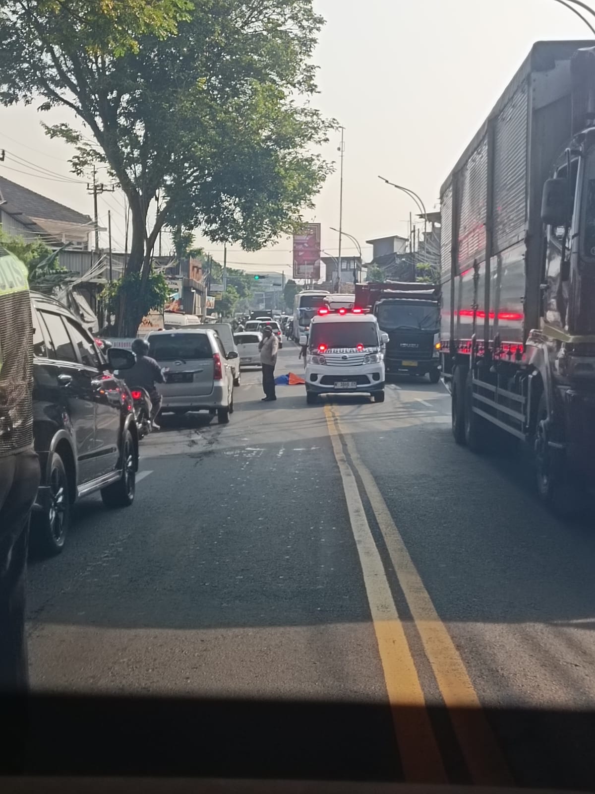Kecelakaan di Depan Hotel Mercure Blimbing, Pengedara Roda 2 Dilaporkan Tewas