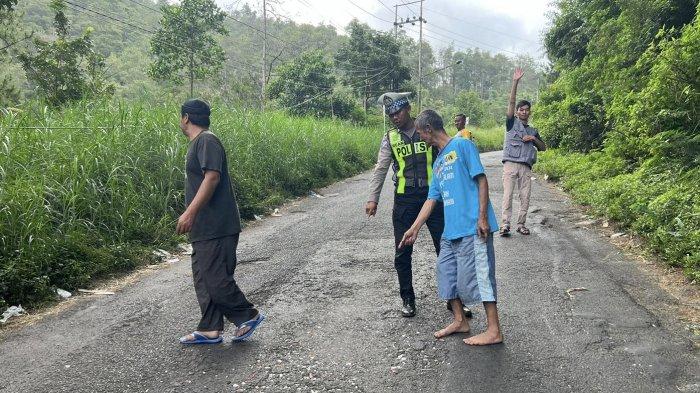 Kecelakaan di Jalur Klemuk Batu 1 Meninggal Dunia Setelah Alami Rem Blong dan Tabrak Pikap