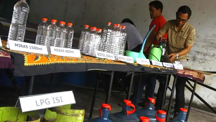 Polisi Ungkap Pabrik Miras Ilegal di Malang, Satu Tersangka Ditangkap