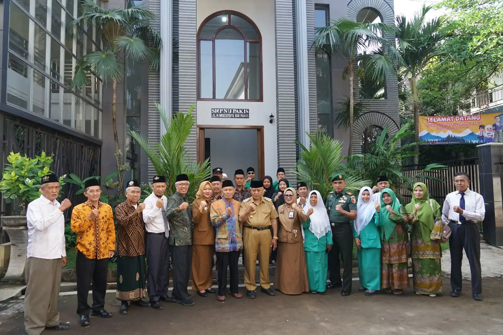 Bupati Malang Resmi Membuka MPLS di Yayasan Pendidikan Nahdlatul Ulama Islamic School (NUIS) Pakis Malang