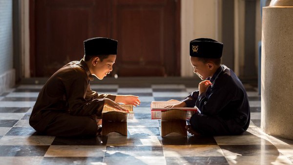 Tradisi Suronan di Pesantren Jawa: Menyambut Hari Asyura 10 Muharram